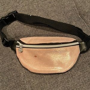 Fanny pack